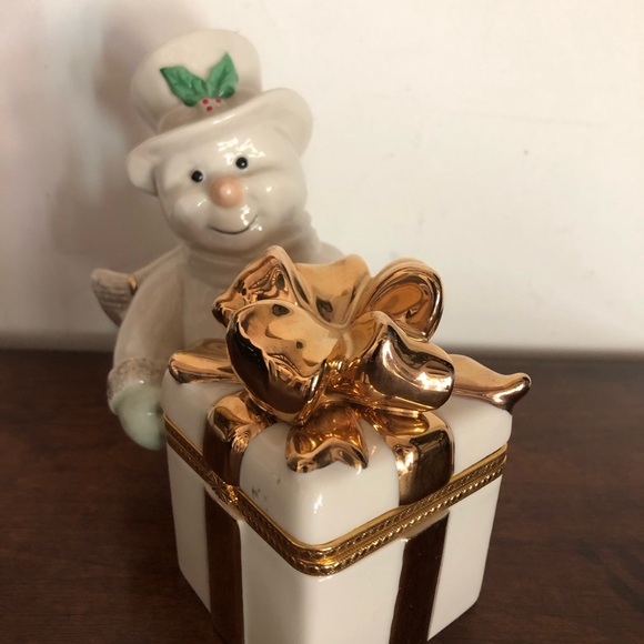 Lenox Other - Lenox snow man with present that opens,NEW!GIFT!